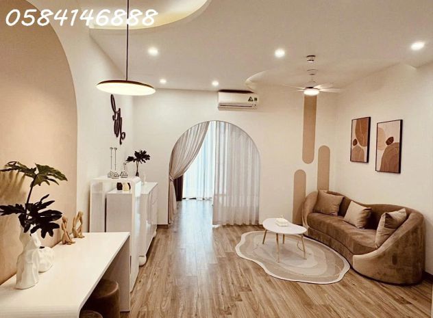 Bán căn hộ royal city ,  136m² , 3 pn , giá : 13 tỷ , lh 6747192