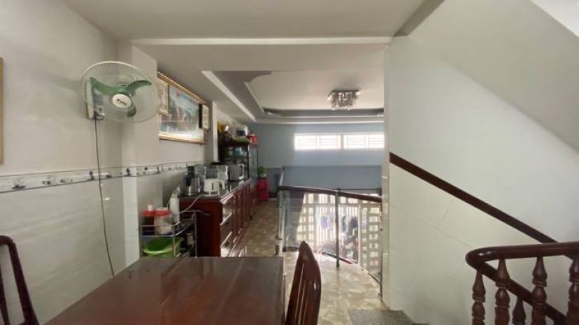 Bán nhà q 12, vừa ở vừa kinh doanh,hẻm xe hơi, giá chỉ 7.5ty 6747430