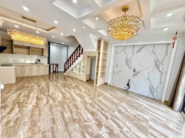 Nhà đẹp lô góc hồng tiến, 45m x 5 tầng, mặt tiền 4.5m, gara 6748860