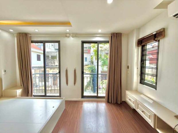 Nhà đẹp lô góc hồng tiến, 45m x 5 tầng, mặt tiền 4.5m, gara 6748861
