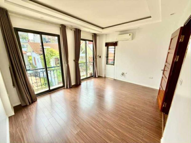 Nhà đẹp lô góc hồng tiến, 45m x 5 tầng, mặt tiền 4.5m, gara 6748862