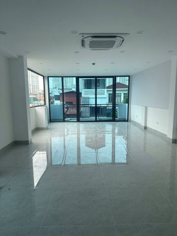 Hiếm có mp vương thừa vũ 75m² 8 tầng lô góc vỉa hè rộng toà 6750787