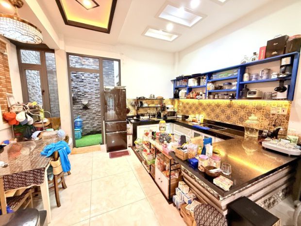 Bán nhà tô ngọc vân, linh đông, thủ đức. 80m2, 4 tầng, 4pn, 6750867