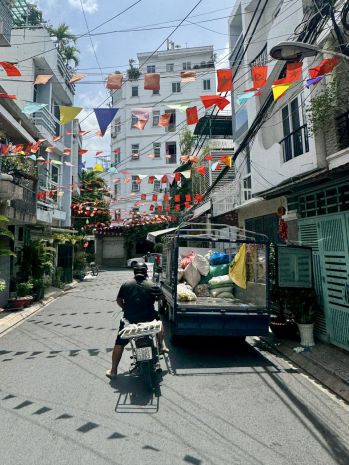 **bán nhà hxh lạc long quân** phường 10, tân bình 4 tầng 6751005