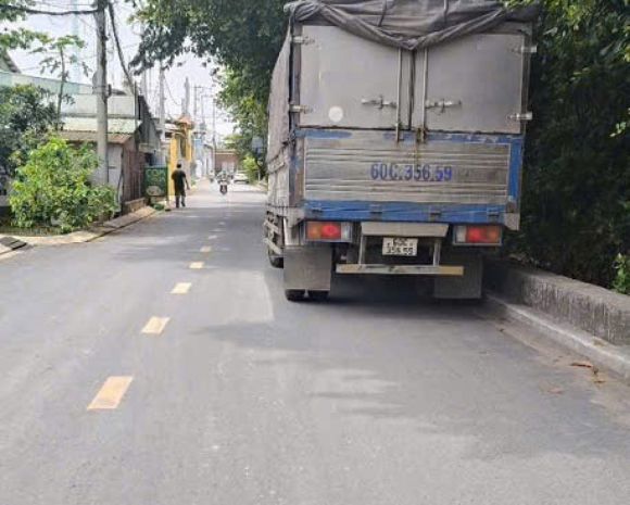 Đất mặt tiền đường xe cont 2102m2, nở hậu  quốc lộ 1a q12 6752191