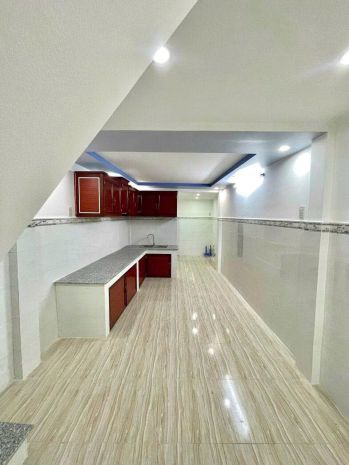 Nhà 5,5 triêụ 3 phòng ngủ gần chợ trần việt châu 6752989
