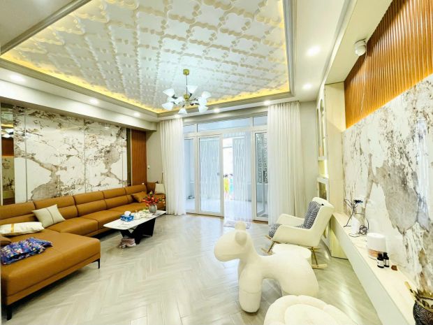 Villa an cư lạc nghiệp tại quận 7 - vuông vức, ngang lớn 6753446