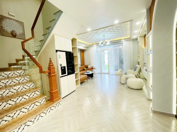 Villa an cư lạc nghiệp tại quận 7 - vuông vức, ngang lớn 6753448