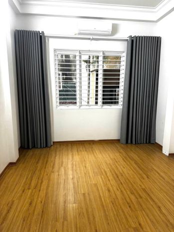 Cho thuê nhà nguyên căn ngõ 107 tôn đức, 38m2 x 4 tầng, 5 6755041
