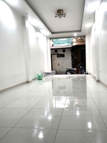 Cho thuê nhà nguyên căn ngõ 107 tôn đức, 38m2 x 4 tầng, 5 6755046