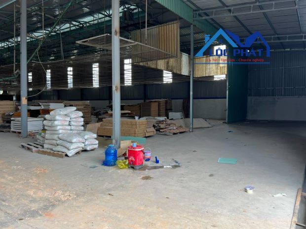 Cho thuê kho xưởng 2.300m²  giá chỉ 50 triệutháng  vĩnh 6755156