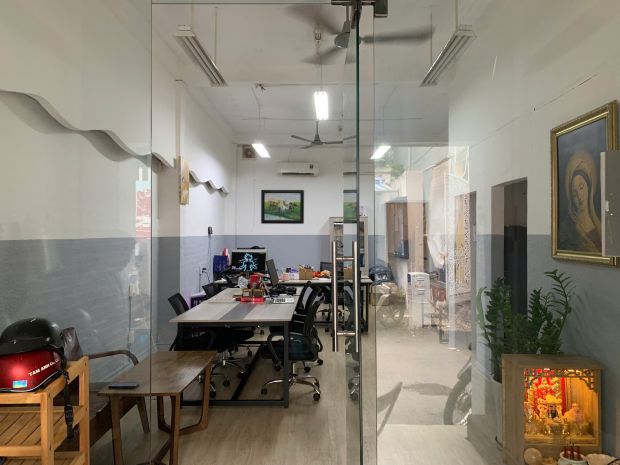 Cho thuê mb tầng trệt. hẻm oto thuận tiện đi lại buôn bán 6755426