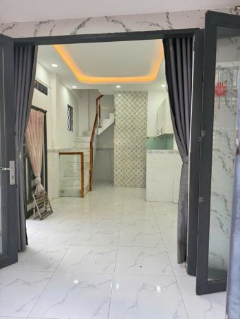 Nhà mới 1 lầu hxh 314 âu dương lân p3q8 6755529
