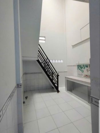 Cho thuê nhà 5 triệu 3 phòng ngủ, hẽm nhánh đề thám 6755764