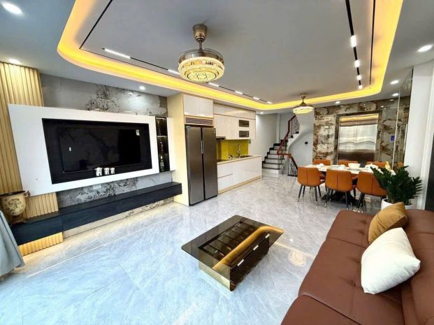 Bán nhà ngọc thụy  48m² x 6 tầng, ô tô đõ cửa full nội 6757018