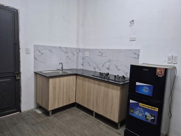 Cho thuê nhà nguyên căn mặt tiền 11 đỗ quang 6757472