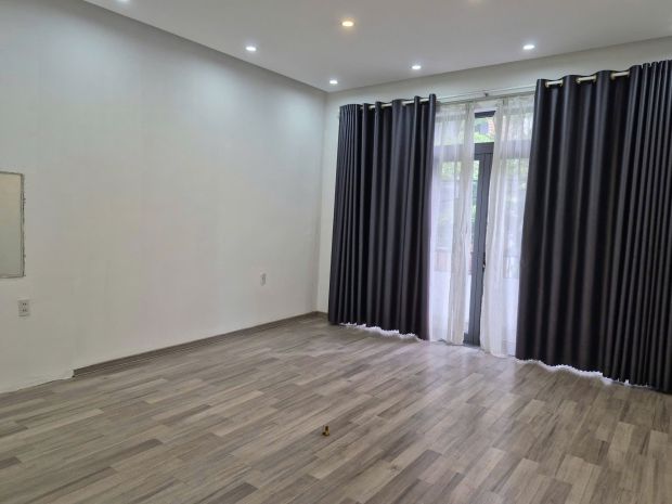 Cho thuê nhà nguyên căn mặt tiền 11 đỗ quang 6757473