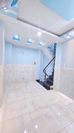 Bán nhà 3 tầng, 20m2, ngõ đoàn văn bơ, quận 4 - giá 5.2 tỷ 6758302