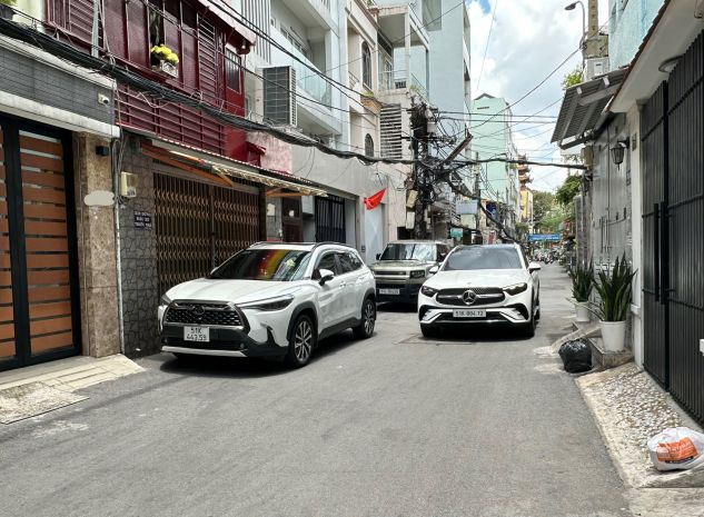 Gấp!siêu phẩm biệt thự lk hàm nghi,lô 6758928