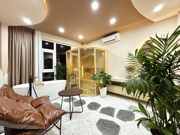 Gấp!siêu phẩm biệt thự lk hàm nghi,lô 6758930