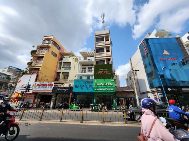 Bán nhà mặt tiền 451 hai bà trưng, xuân hòa 6760788
