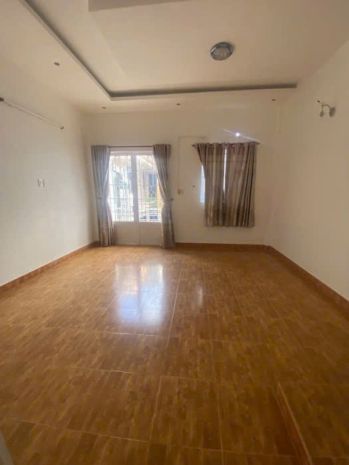 Nhà 2 tầng hxh 48m2  bùi quang là gv 6761882