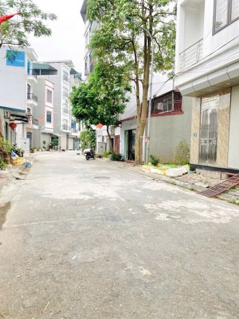Nhà lạc thị- ô tô tải đỗ cửa- ngõ thông,-gần sát 6762441