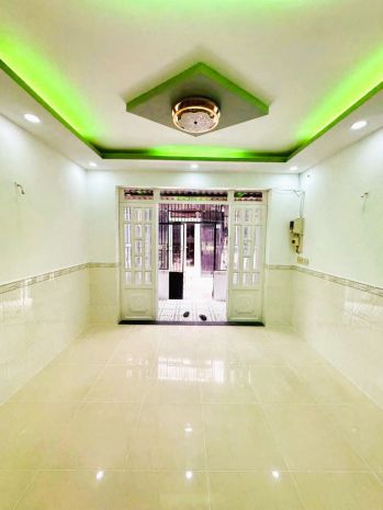 Nh.à nguyễn thị tần  q8  1t2l btct  hẻm 10m kd đỉnh 6762787