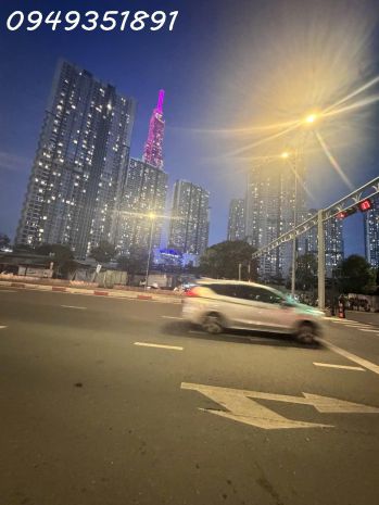 Hẻm xe hơi  nguyễn hữu cảnh, p.22, bình thạnh
 sát 6764199