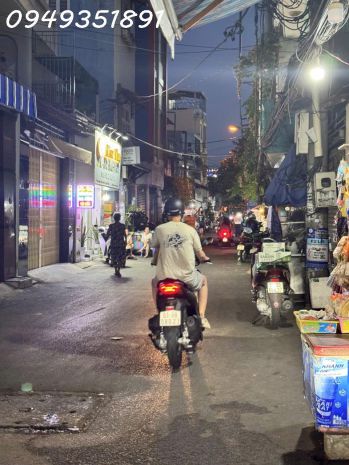 Hẻm xe hơi  nguyễn hữu cảnh, p.22, bình thạnh
 sát 6764200