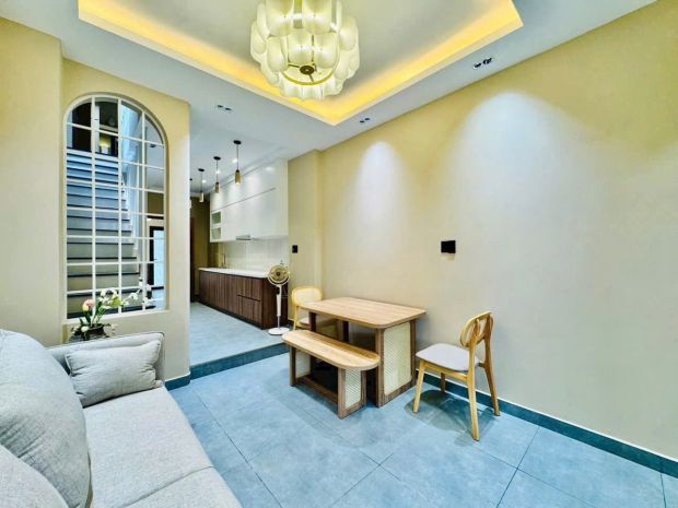 Nhà đẹp 4 tầng  4 x 11  - hẽm xe hơi 6m - gần ngã 4 phú 6764999