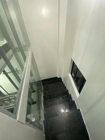 Bán nhà nguyễn văn cừ 38m 6 tầng thang máy gara ô tô giá 6765522