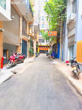 Phân lô, ô tô tránh, dòng tiền 300trtháng phố nguyên hồng. 6765588