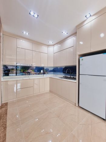 Nhà mặt phố đông quan  cầu giấy  60m²  6 tầng  ô tô 6765937