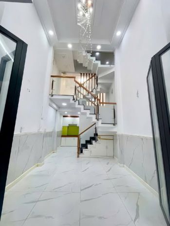 Nhà đúc 4 tầng -nhỉnh 3 tỷ hạ 4ootr - cạnh ngã tư bốn xã 6765979