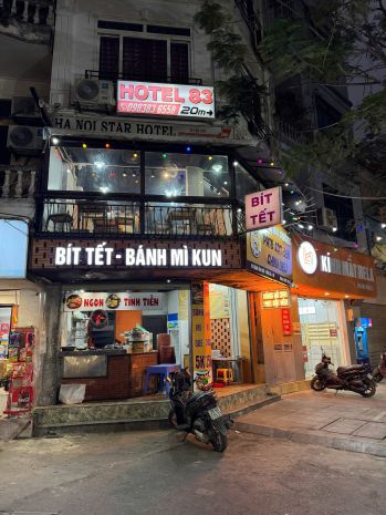 Sang nhượng cửa hàng bít tết  bánh mì pate cột đèn tại 6766941