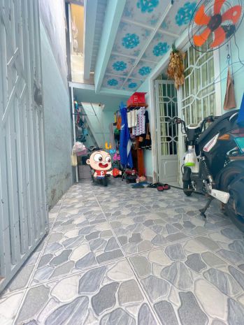 Hẻm 1 sẹt - cách mặt tiền đường 50m q4
ngang 11 dài 5,5 có 6767013