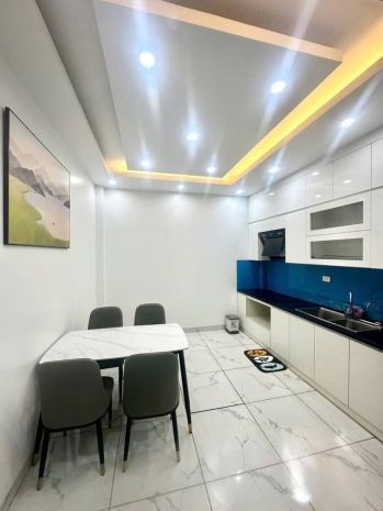 Bán nhà đẹp ngọc thuỵ-.9 tỷ 45m - 4 ngủ - 20m ra mặt phố - 6768876