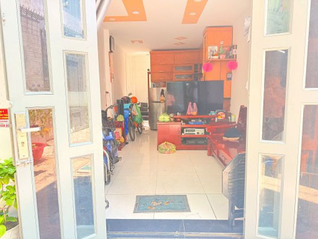 Bán nhà chính chủ 2 pn ngay đường trương thị hoa, quận 12 6769902