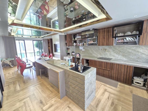 Bán nhà đẹp phố đội cấn  68m  7 tầng thang máy  ô tô vào 6769935