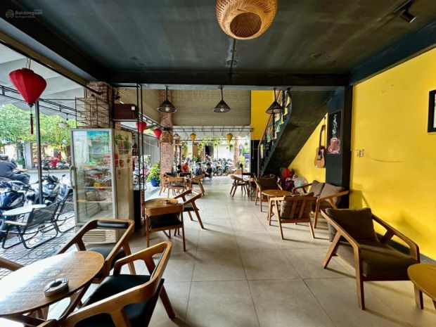 Bán nhà góc 2mt đang kinh doanh café  12 chdv thu nhập 6769988