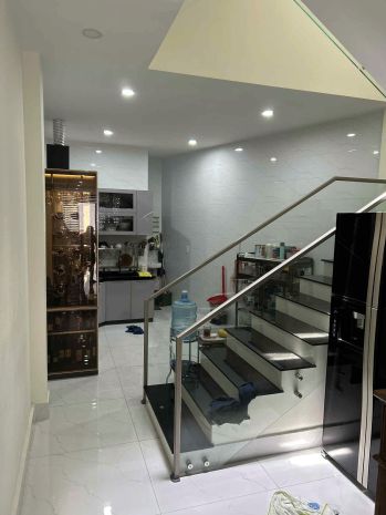 Chính chủ bán hxh đường lê thị bạch cát, p.11, q.11. dt: 6770406