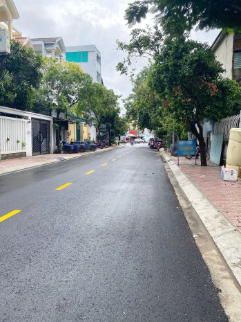 Bán nhà mt hoàng kim giao p5q8, giá : 17 tỷ tl 6770942