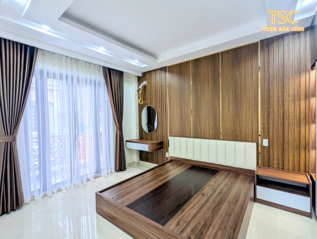 Bán nhà 4 tầng xây mới độc lập phố hai bà trưng  cát dài 6772857