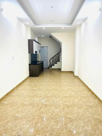 Lai xá :nhà 4t - mt 4,5m - 3 thoáng - mặt phố lai xá - kd - 6772902