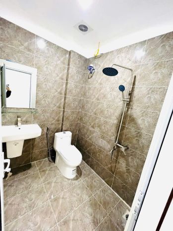 Lai xá :nhà 4t - mt 4,5m - 3 thoáng - mặt phố lai xá - kd - 6772906