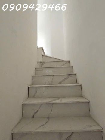 Bán nhà quận 7 - gần huỳnh tấn phát- hẻm 4m xe hơi đỗ cửa 6773224