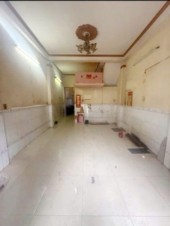 Nhà 2 tầng hẻm 5m đường âu dương lân p.chánh hưng. giá 5,8 6773460