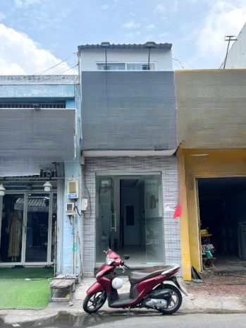 Nhà nhỏ 2 tầng mặt tiền kinh doanh lê quyên p5q8. 2.8 tỷ 6773690
