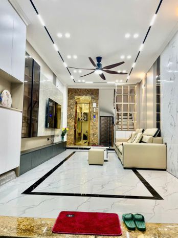 Bán nhà 6 tầng, thang máy tại giang biên  long biên, 6774632